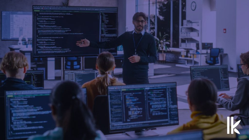 Découvrez comment la data transforme l'enseignement supérieur en 2024. De l'analyse prédictive à la personnalisation des parcours étudiants, plongez dans les dernières tendances qui redéfinissent les méthodes d'apprentissage et de gestion dans les universités et les grandes écoles. Explorez les innovations majeures et comment elles améliorent...